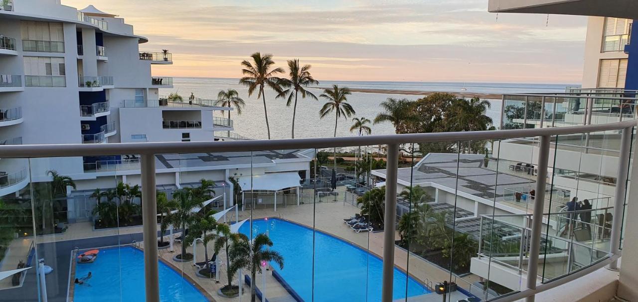 Pier Resort Urangan Exteriér fotografie