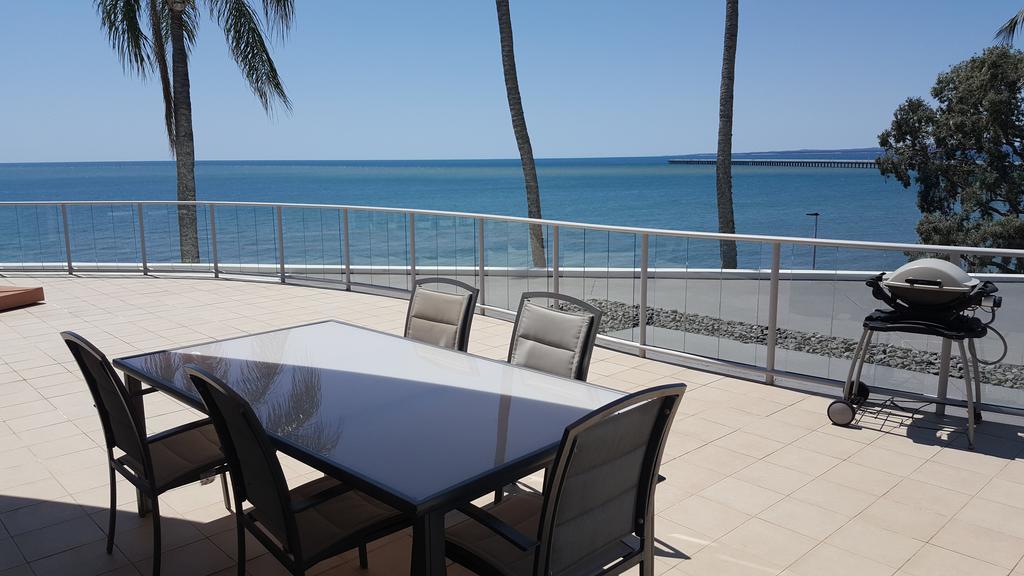 Pier Resort Urangan Exteriér fotografie